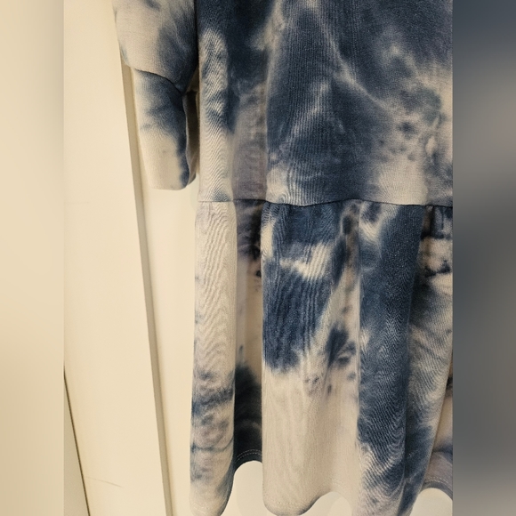 1.STATE Tie Dye T-Shirt Dress - Picture 5 of 8
